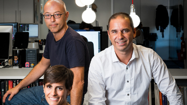 Noelia Moreno y Pablo de Montella, directores de tecnología en Proximity Barcelona