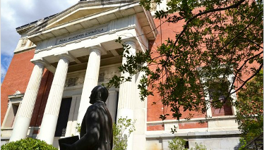 La RAE y la Academia de la Publicidad volverán a debatir sobre el uso del español en publicidad