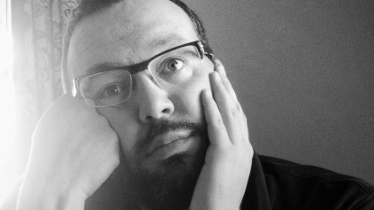 Apartamento ficha al realizador Gabe Ibáñez